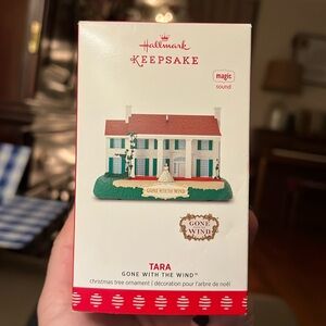 2017 Hallmark Keepsake Tara, gone with the wind